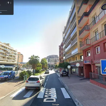 شقة Spacieux 2p Climatise Avec Terrasses Et Garage, Proche Centre De Et Plages - Fr-1-196-332