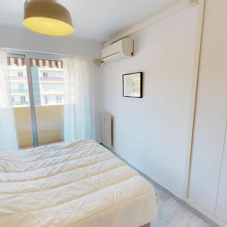 Apartamento Spacieux 2p Climatise Avec Terrasses Et Garage, Proche Centre De Et Plages - Fr-1-196-332 *