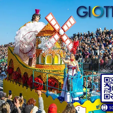 Spacieux 2p Climatise Avec Terrasses Et Garage, Proche Centre De Et Plages - Fr-1-196-332 *