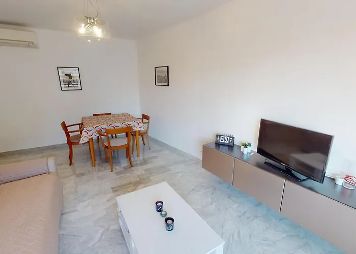 Apartament Spacieux 2p Climatise Avec Terrasses Et Garage, Proche Centre De Et Plages - Fr-1-196-332