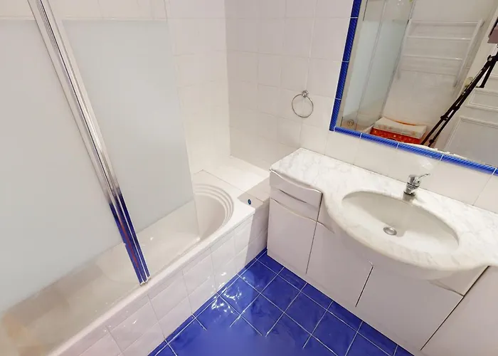 Spacieux 2p Climatise Avec Terrasses Et Garage, Proche Centre De Et Plages - Fr-1-196-332 Apartment Menton